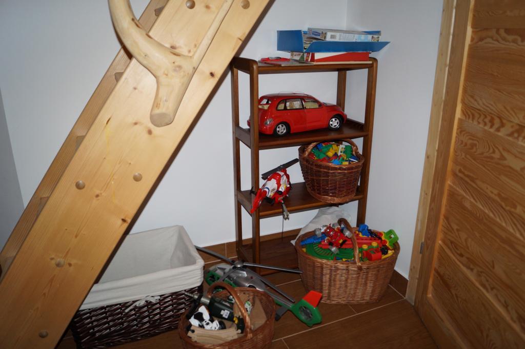 Apartamenty I Pokoje Rodzinne Czarna Gora Bagian luar foto