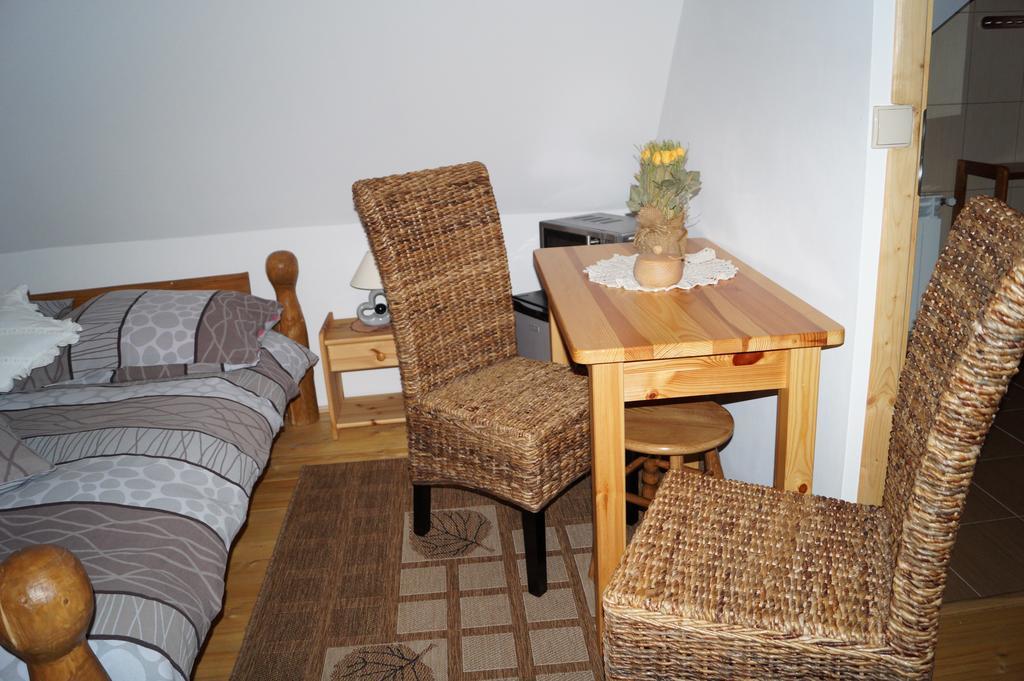 Apartamenty I Pokoje Rodzinne Czarna Gora Bagian luar foto
