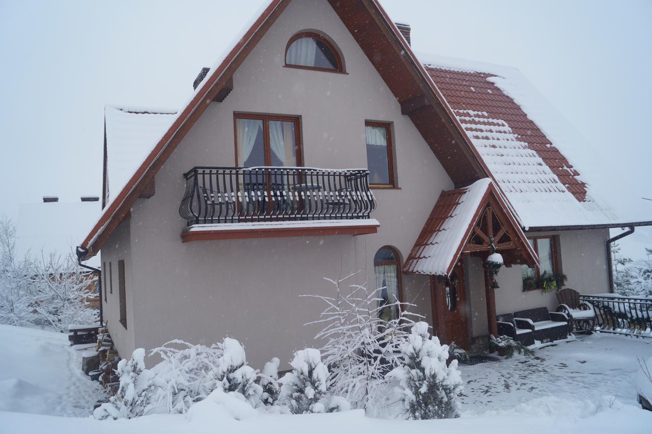 Apartamenty I Pokoje Rodzinne Czarna Gora Bagian luar foto