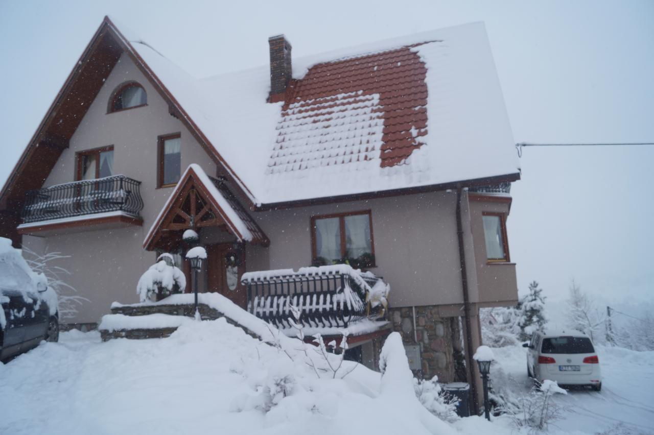 Apartamenty I Pokoje Rodzinne Czarna Gora Bagian luar foto