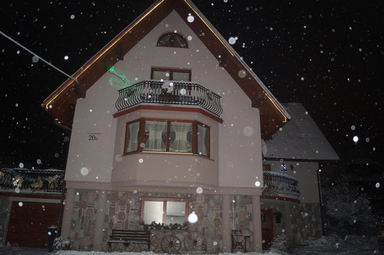 Apartamenty I Pokoje Rodzinne Czarna Gora Bagian luar foto