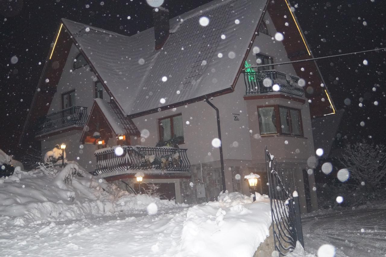 Apartamenty I Pokoje Rodzinne Czarna Gora Bagian luar foto