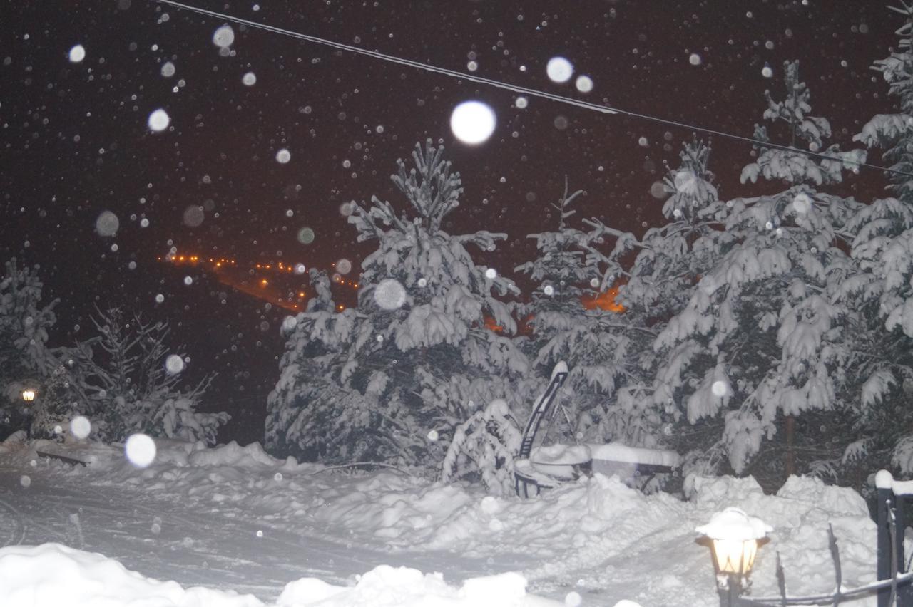 Apartamenty I Pokoje Rodzinne Czarna Gora Bagian luar foto